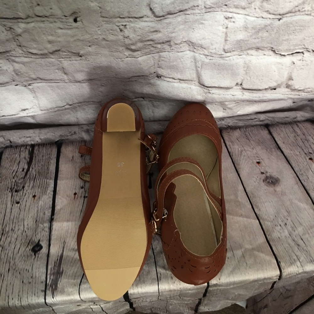New Mary Jane style heels - Picture 6 of 6